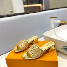 Louis Vuitton Slippers